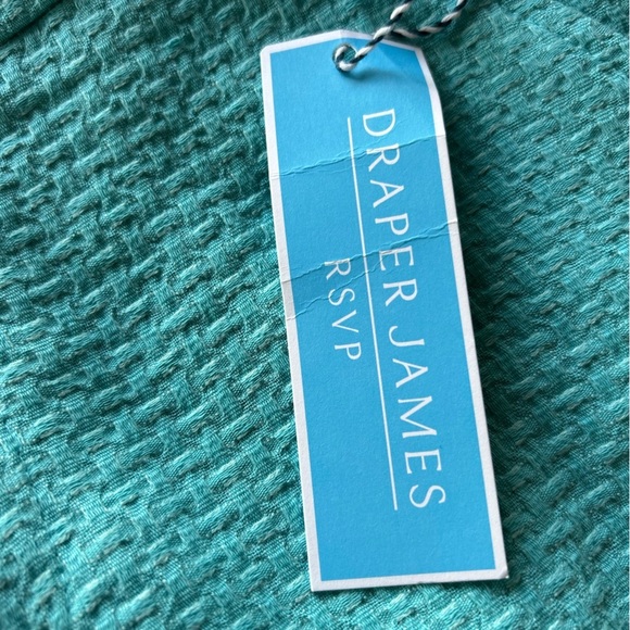 Draper James women’s shorts size 8 NEW
Teal true size 8 - Picture 3 of 10